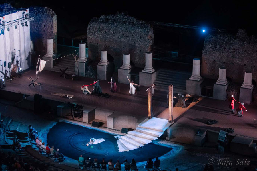 clunia-antigona-teatro-6