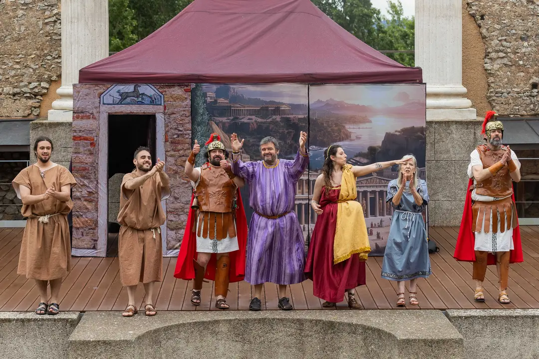 CLUNIA-TEATRO-JUVENIL-GRECOLATINO-CORZOPRODUCCIONES (1)