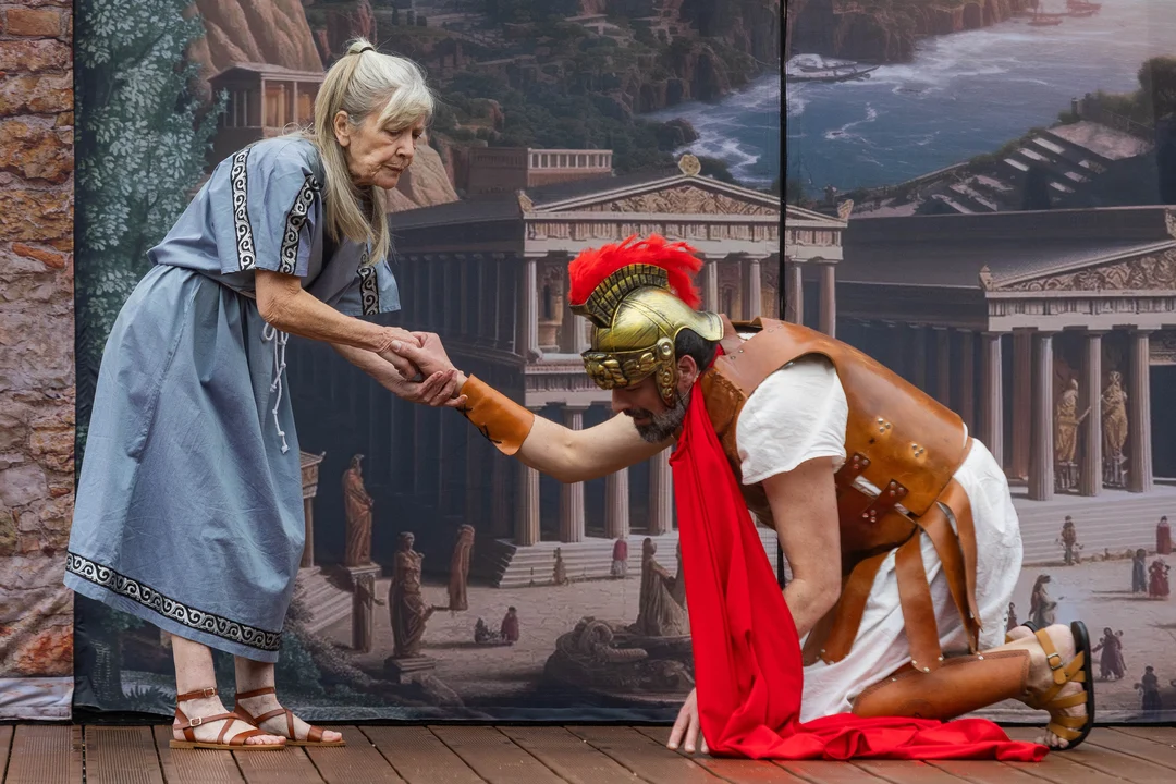 CLUNIA-TEATRO-JUVENIL-GRECOLATINO-CORZOPRODUCCIONES (3)