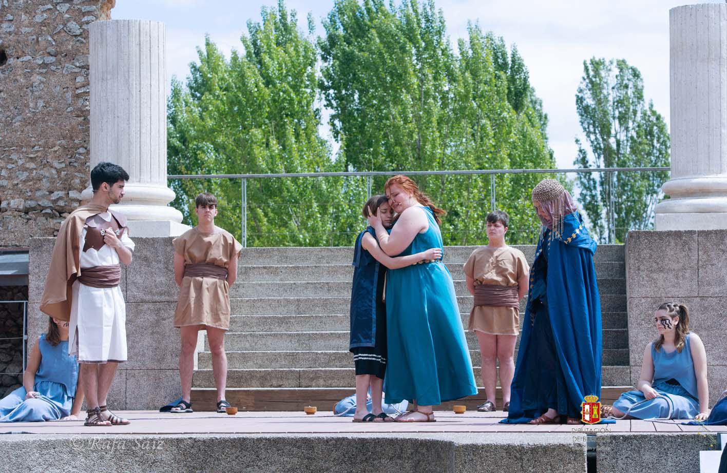 teatro-grecolatino-clunia-2025-troyanas-komos (4)