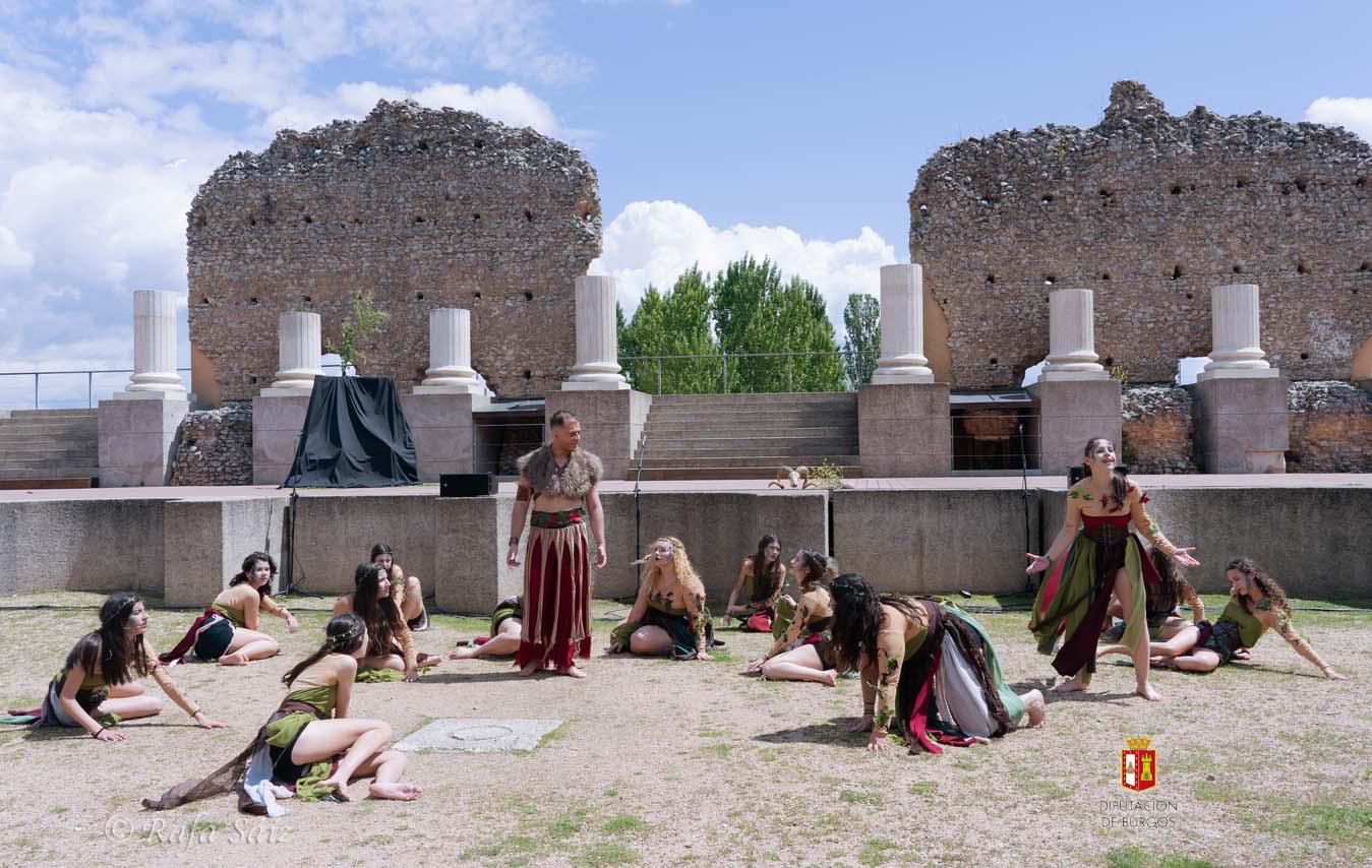 teatro-grecolatino-clunia-bacantes (5)